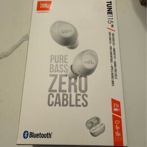 JBL True Wireless Earbuds in White - Tune 115